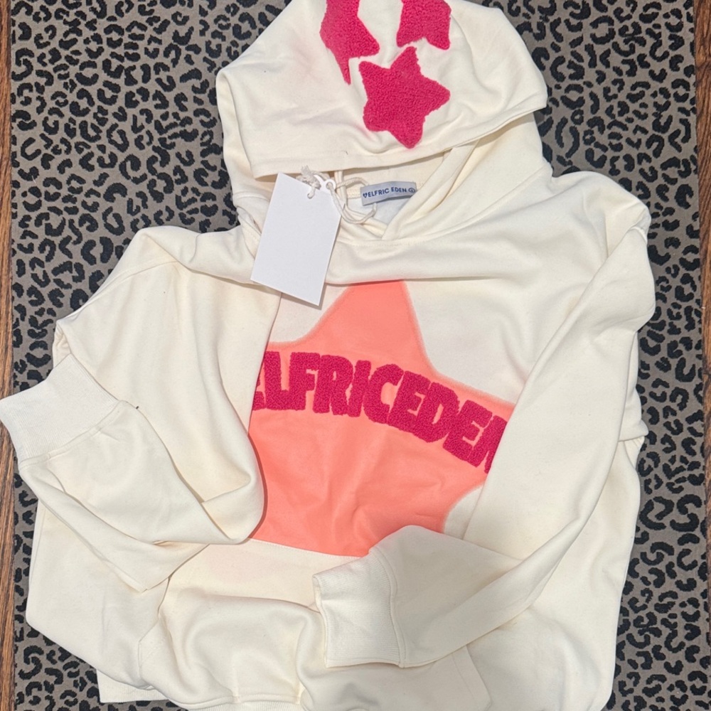 Cream Hoodie with Pink Star Appliqué
